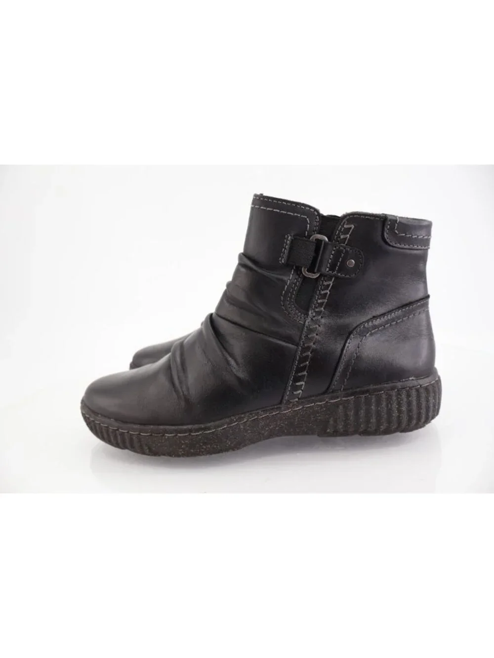 Clarks Womens Caroline Orchid Boot Size 7.5 M Black Leather Bootie Casual Comfy